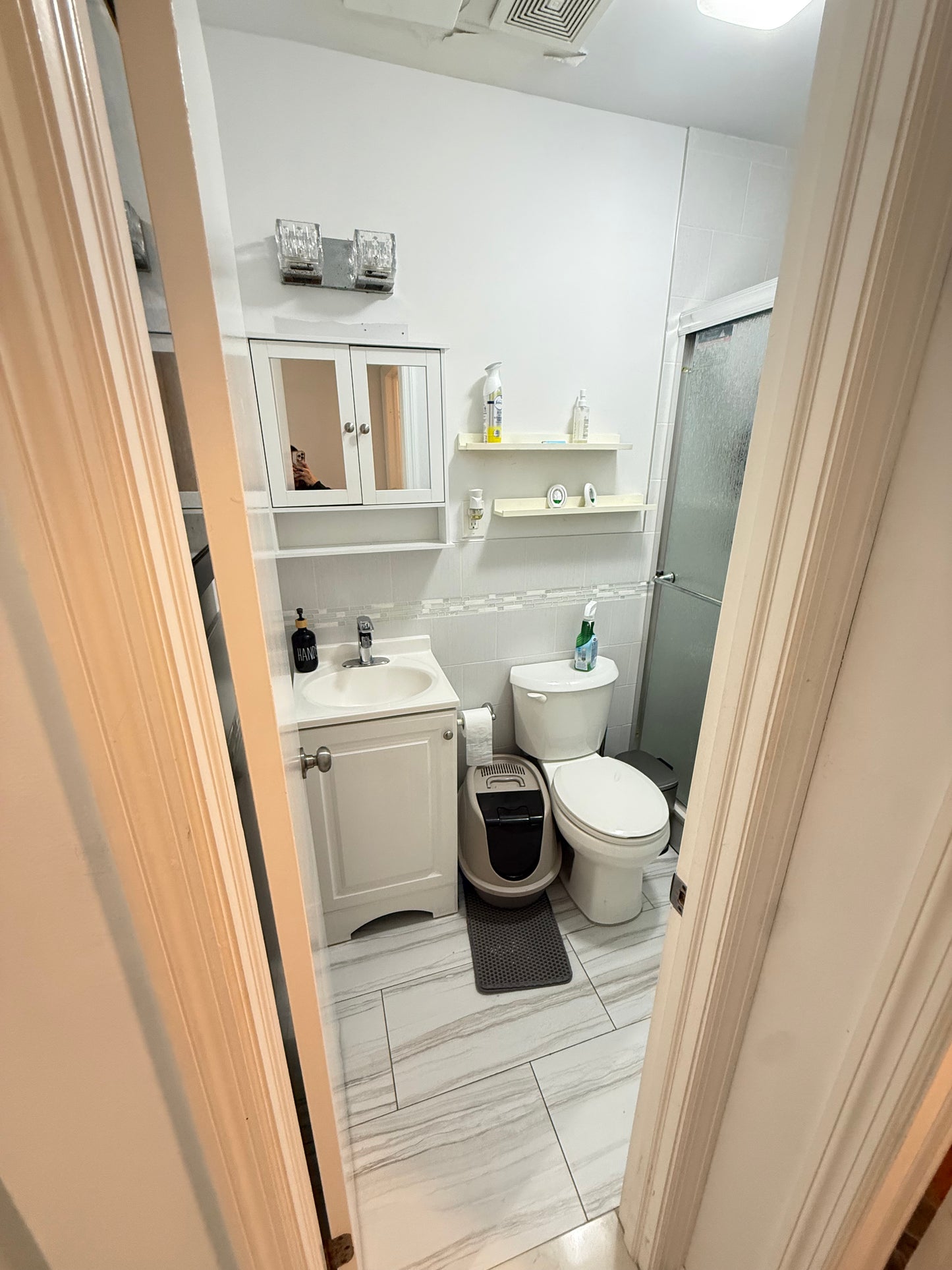 SE RENTA HABITACIÓN EN WILLIAMSBURG – SOLO MUJER