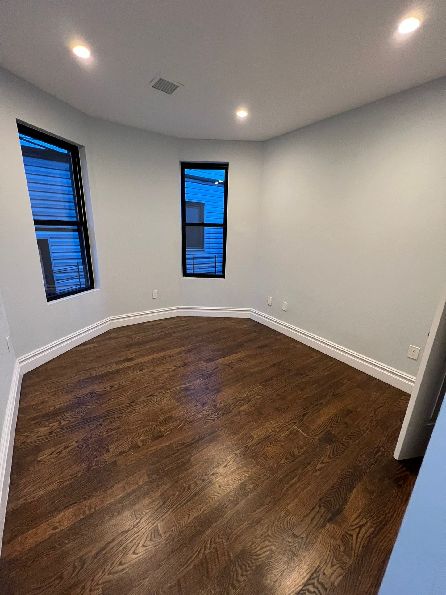 Habitación grande y moderna en Brooklyn