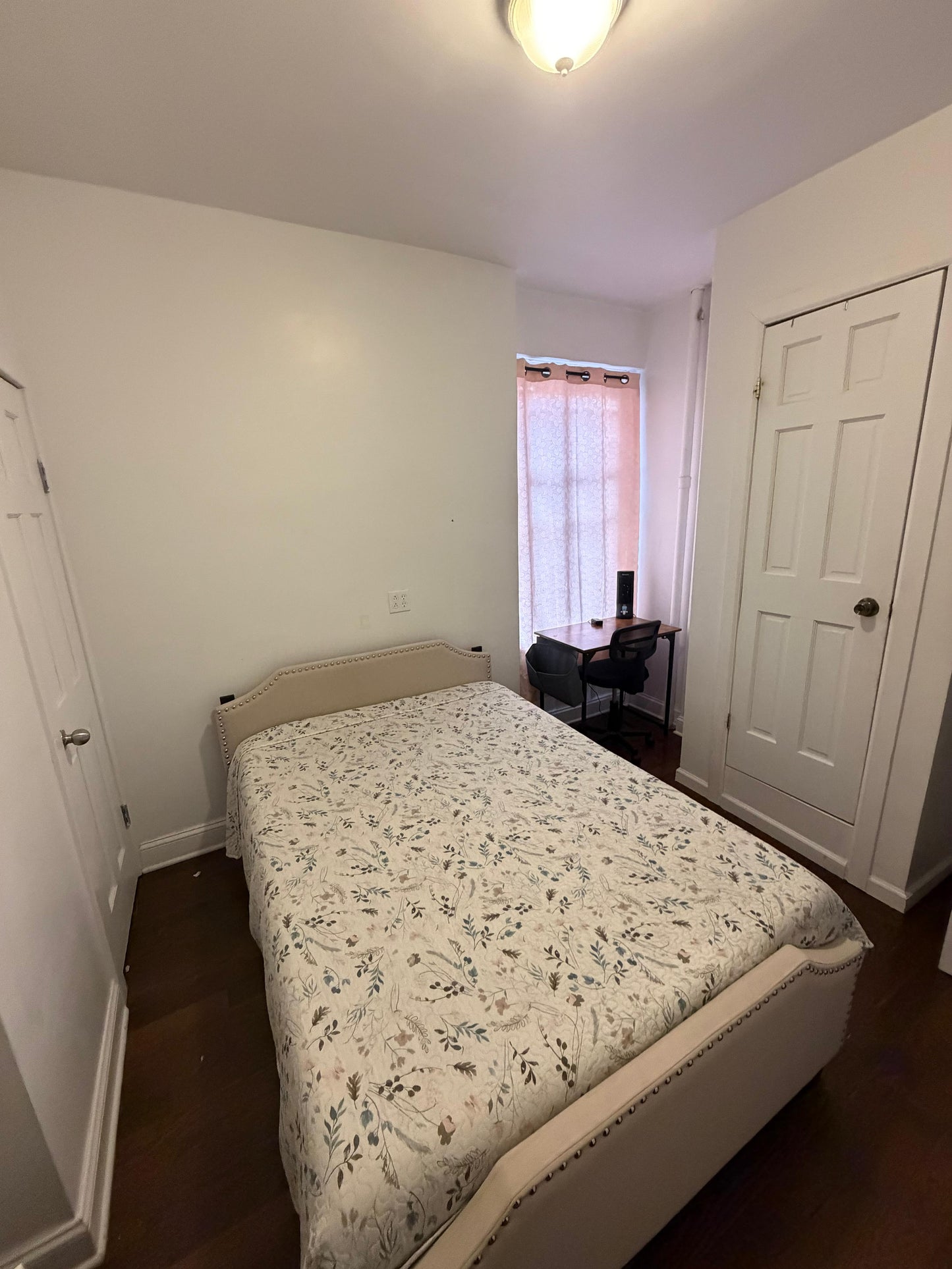Private room in Washington Heights, Manhattan, with flexible deposit