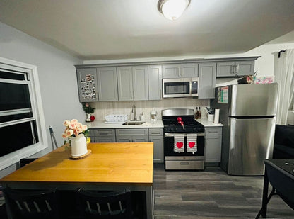 Furnished room for rent in Queens!