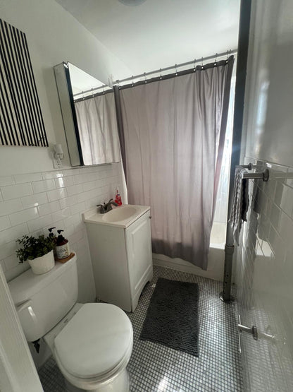 Habitación Para Dama Jackson Heights