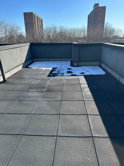 Habitación Privada con Terraza Amplia y Laundry incluido.