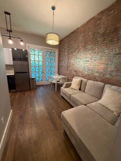 Habitación Completamente Renovada en Brooklyn