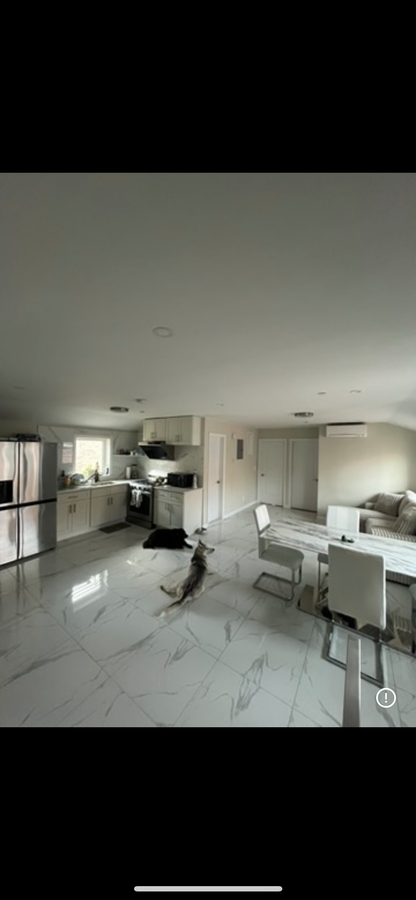 Habitación con balcón y linda vista