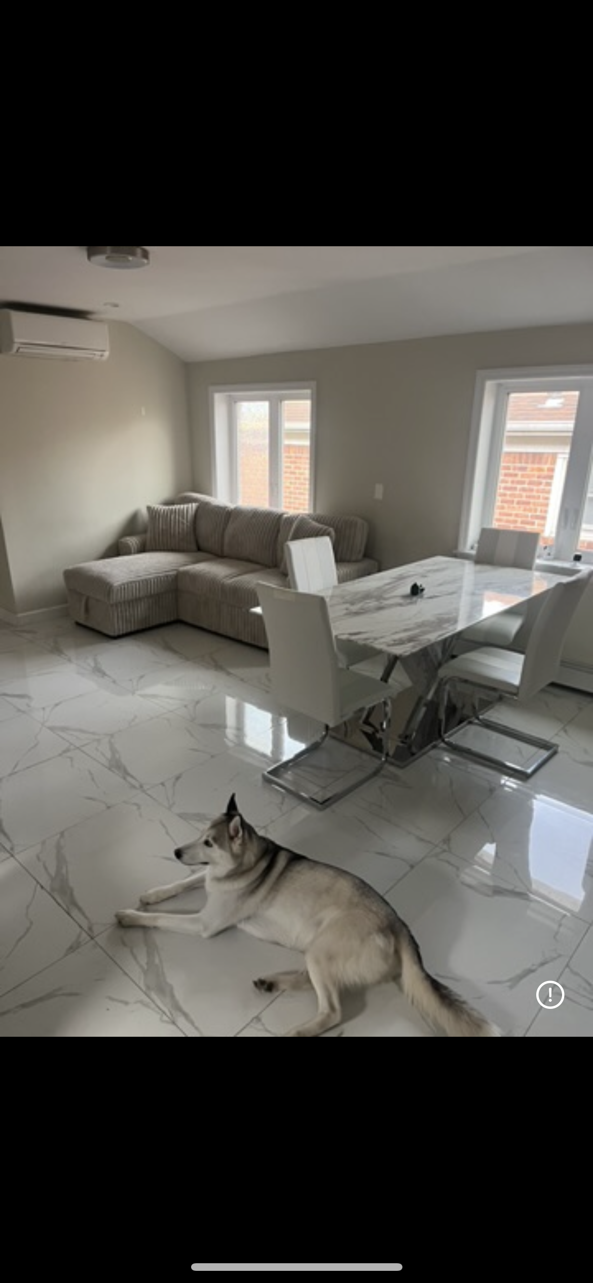 Habitación con balcón y linda vista