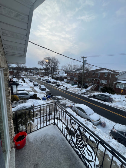 Habitación con balcón y linda vista