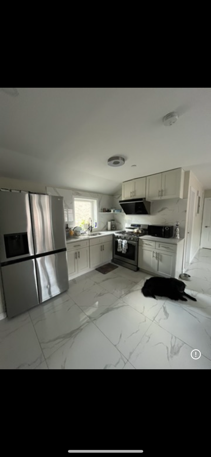 Habitación con balcón y linda vista