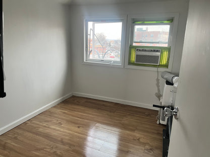 Habitación privada sin amoblar en Flushing, Queens