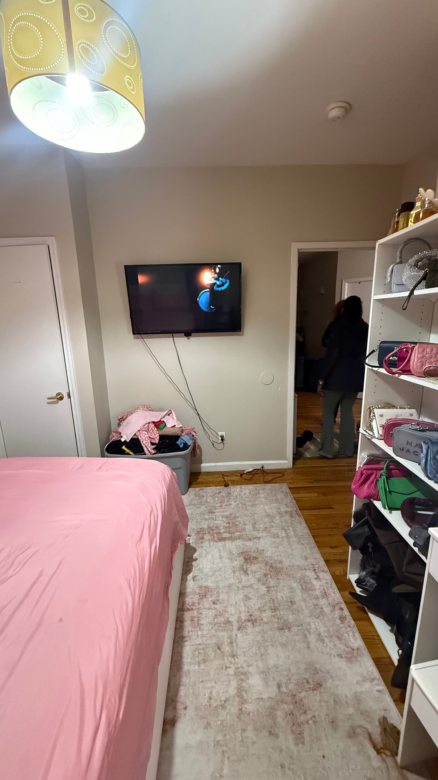 Habitación muy linda y espaciosa totalmente amoblada