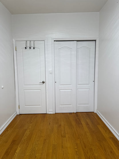 Habitación privada sin amoblar en flushing, Queens