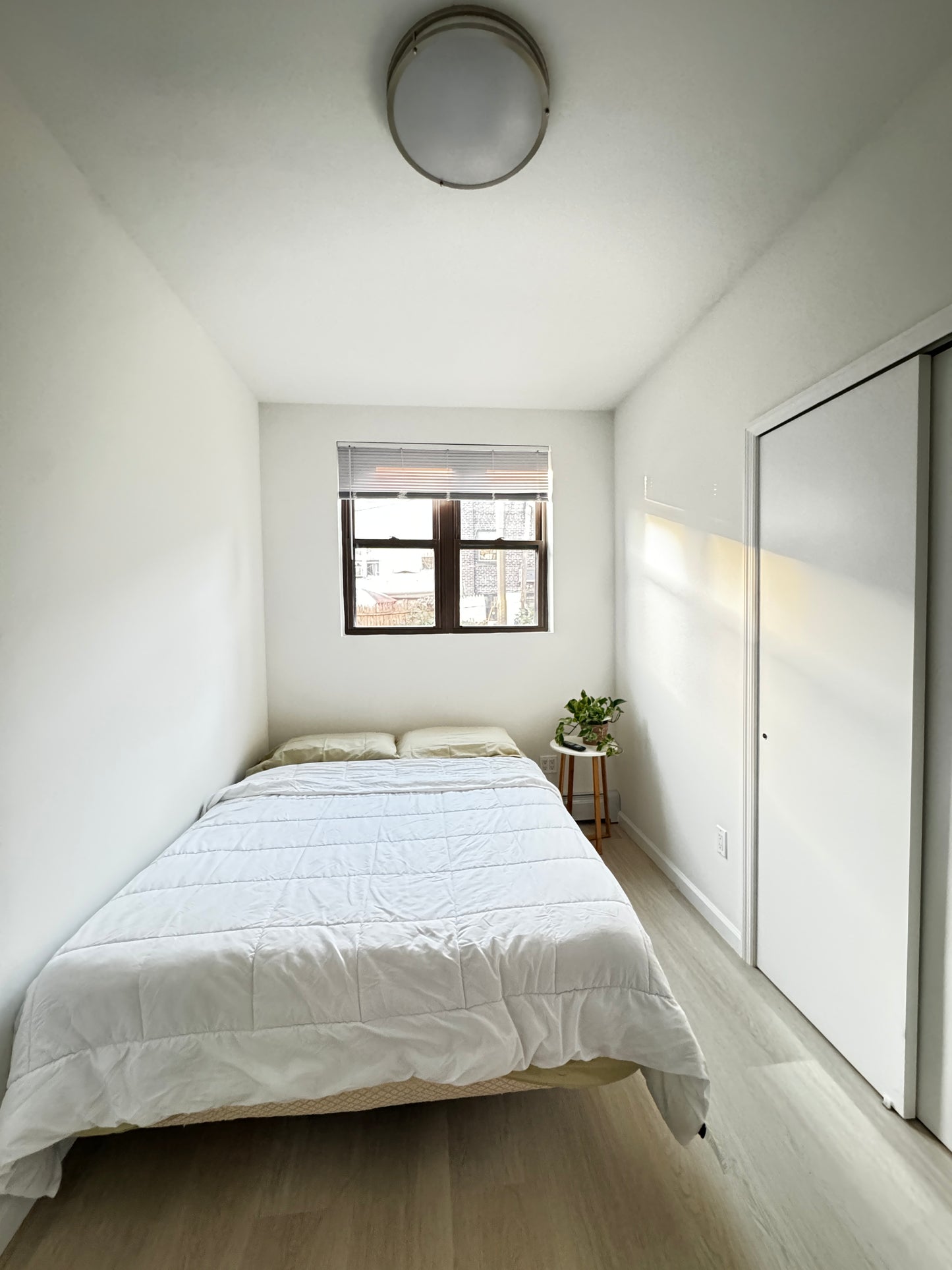 Habitación privada sin amoblar en Sunnyside, Queens muy cerca de Manhattan