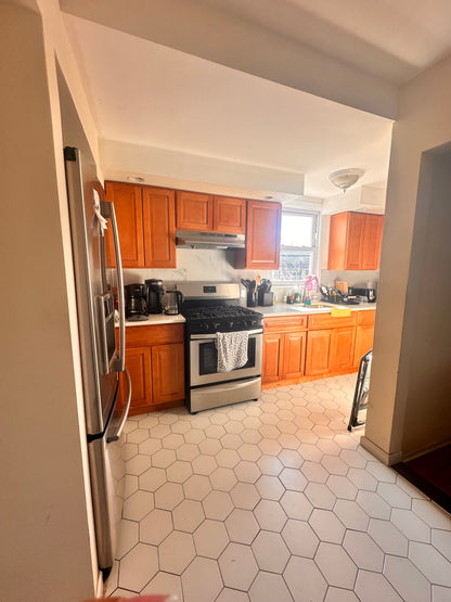 🏠HABITACIÓN PRIVADA AMOBLADA EN WOODHAVEN – CORTO PLAZO/ LARGO PLAZO