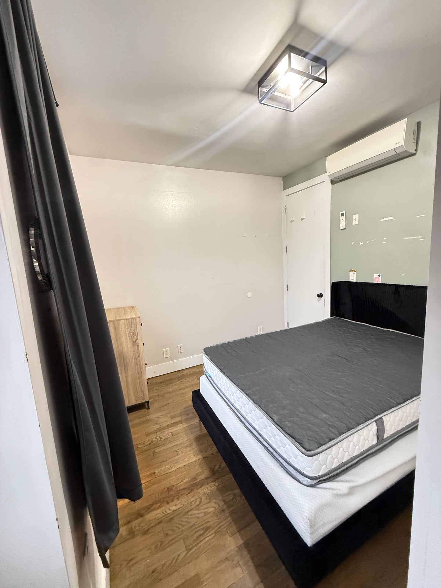 Habitación acogedora en Ridgewood, NY – Yarda privada