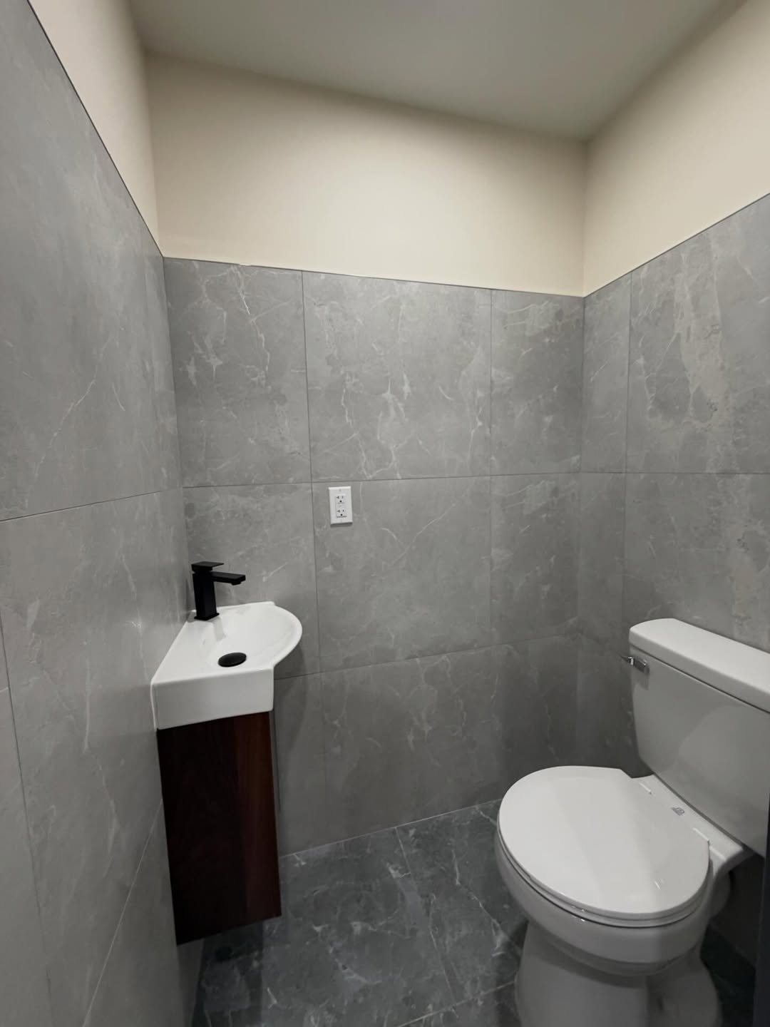 Apartment for rent in Brownsville!