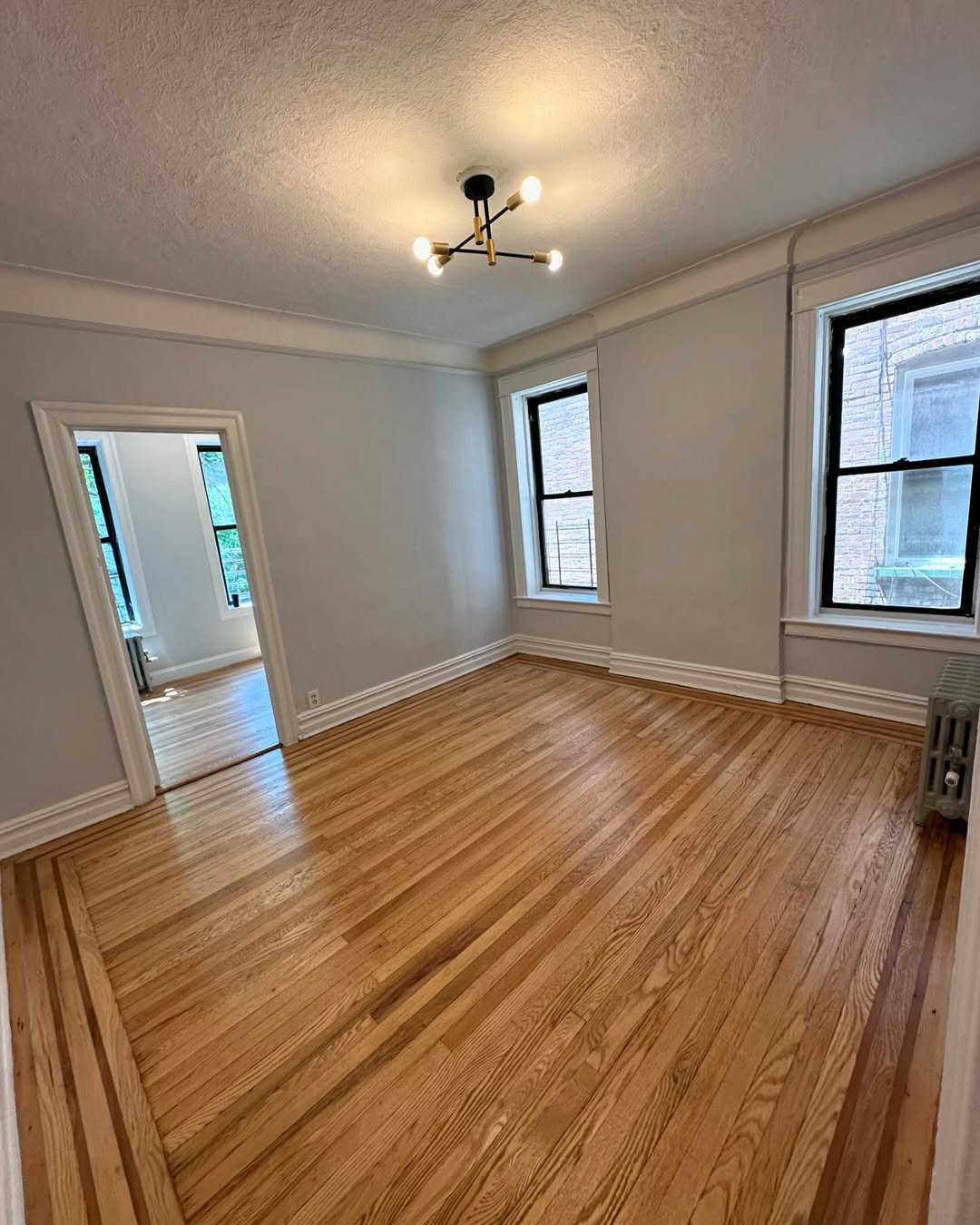 Apartment for rent in Ridgewood!