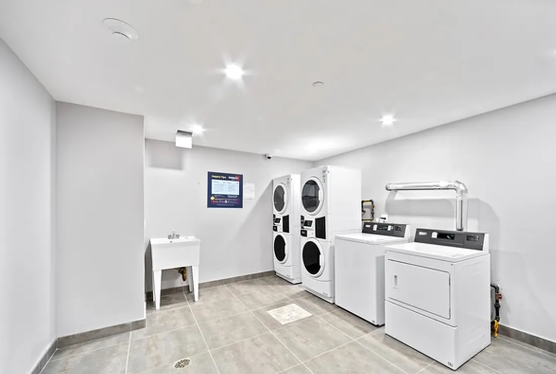 Modern Studio / 1 Bathroom Apartment in Flatbush