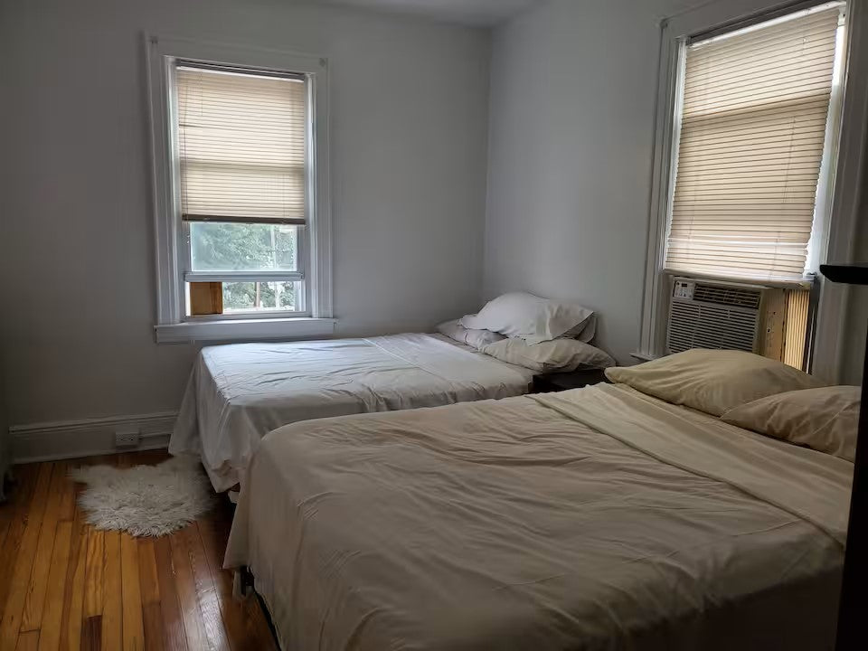 Private Room for Rent by Week in Glendale