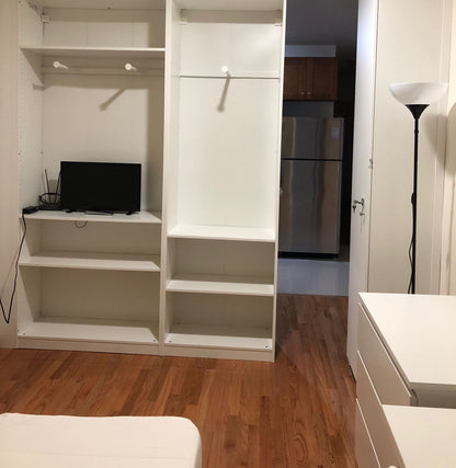 Habitación privada en Elmhurst!