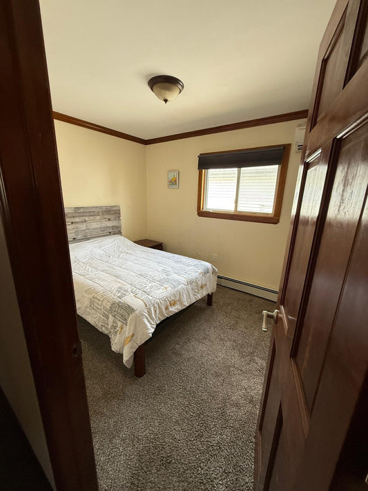 Private Room at Howard Beach - Queens