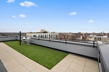 Modern 2 Bedroom / 2 Bathroom in Midwood