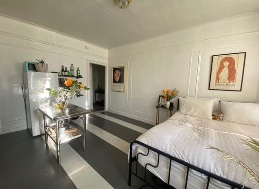 Studio for rent in Manhattan by the season