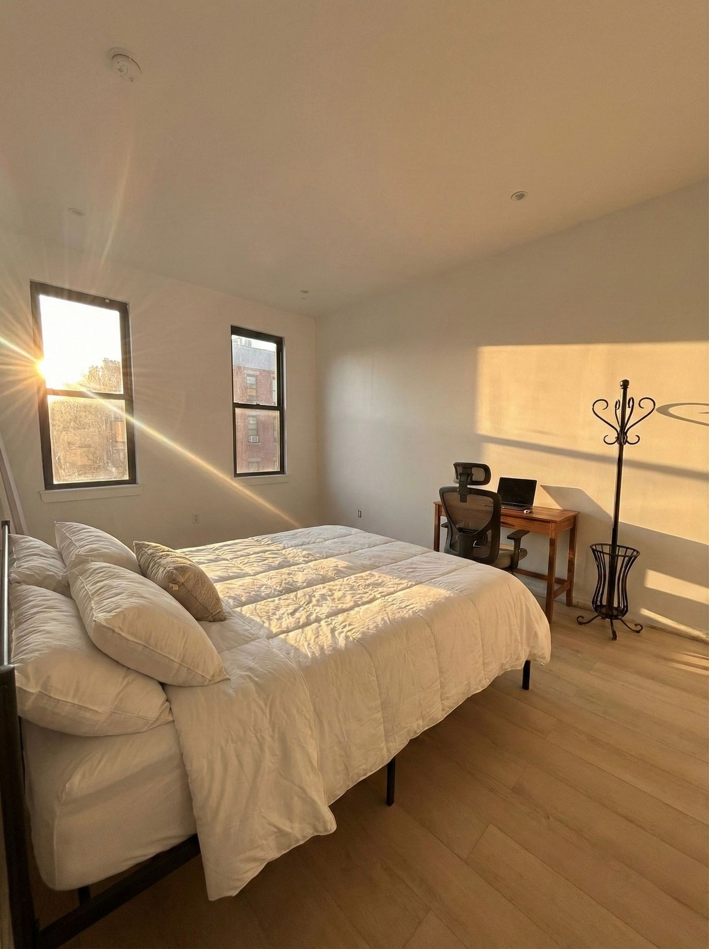 Spacious 5 Bedroom, 3 Bathroom Apartment in Bushwick