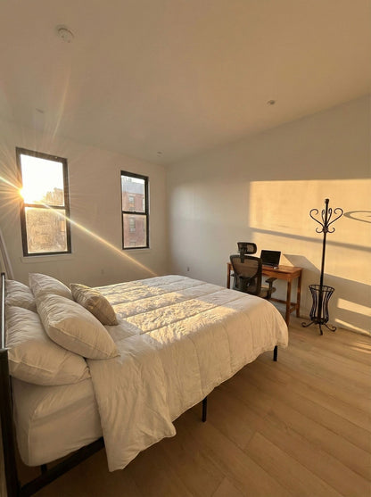 Spacious 5 Bedroom, 3 Bathroom Apartment in Bushwick