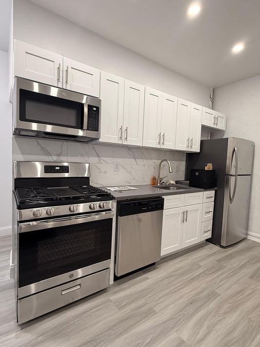 2-bedroom apartment in East Harlem!