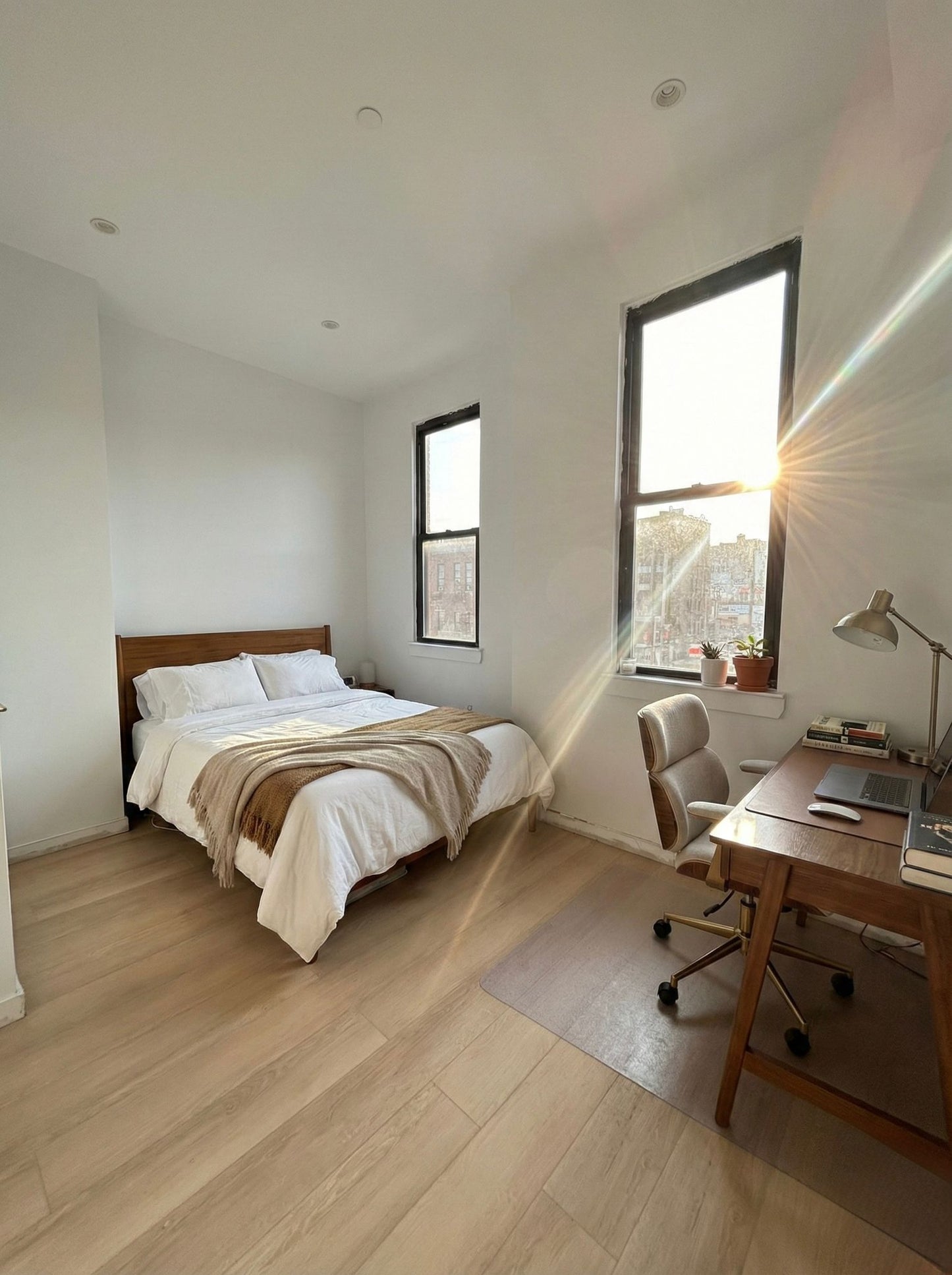 Spacious 5 Bedroom, 3 Bathroom Apartment in Bushwick