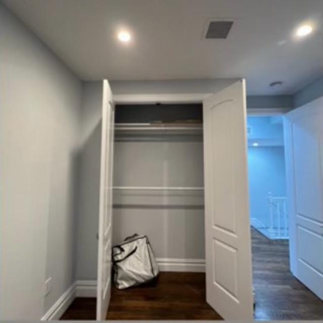 Habitación Privada Sin Amoblar en Cypress Hills