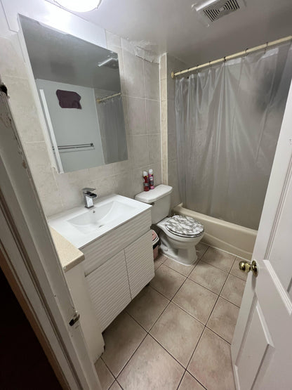 Room for rent in Brooklyn!