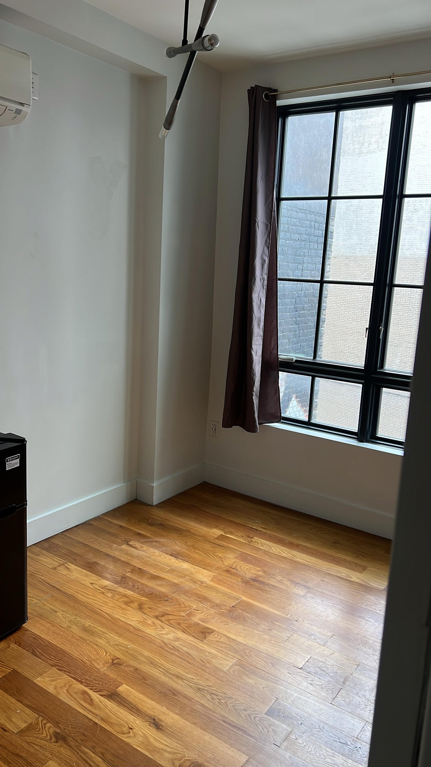 Private Room in Crown Heights, Easy Access to the 4 Train