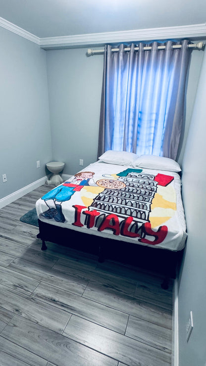 Furnished room in St. Albans, 10 minutes from JFK airport, easy transport