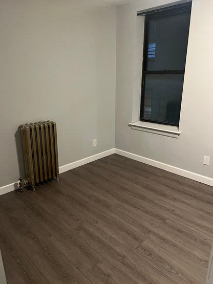 Private room for rent in Bronx!