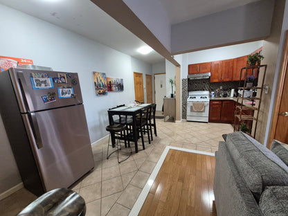 Private room for rent in Jackson Heights!