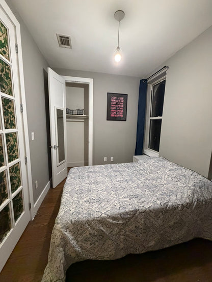 Habitación completamente renovada en Brooklyn