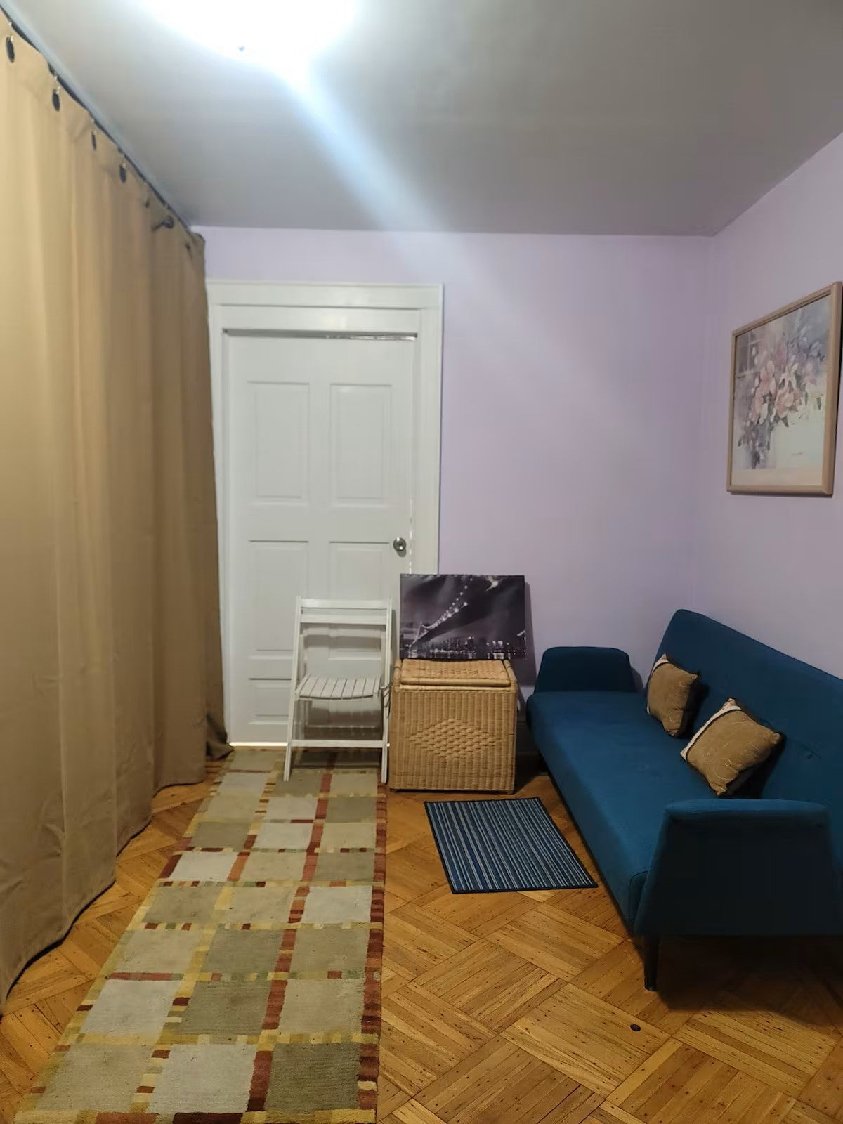 Private Room for Rent by Week in Glendale